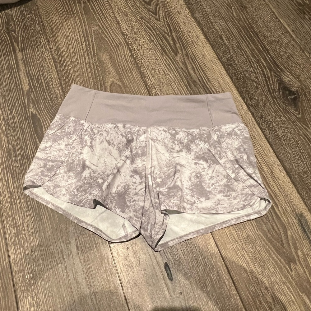 Lululemon Speed Up Mid-Rise Lined Short 4”